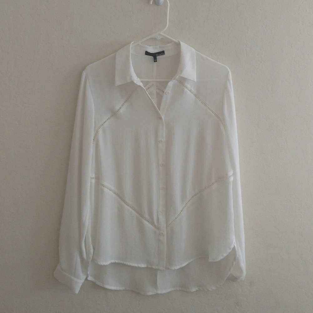 New,never used Ro&De offwhite dress shirt.